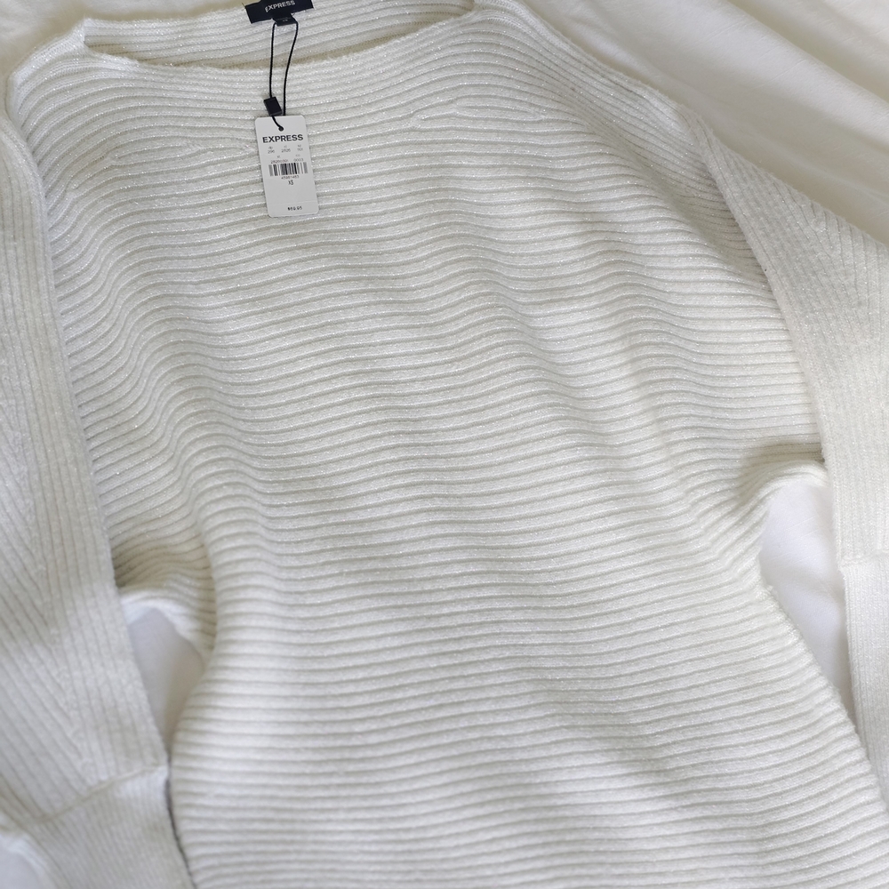 Express Women's Cream Ribbed Sweater